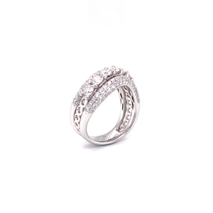 Ysabel Ring in 18k white gold with diamonds