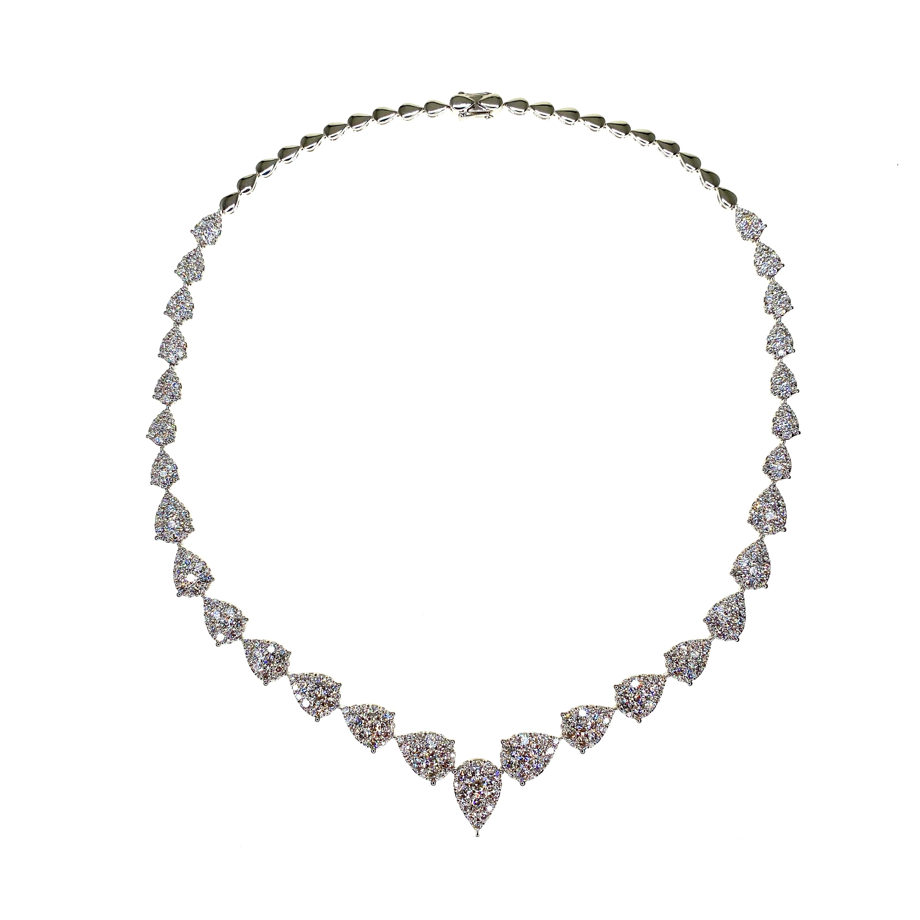 Georgia Necklace in 18k white gold with diamonds