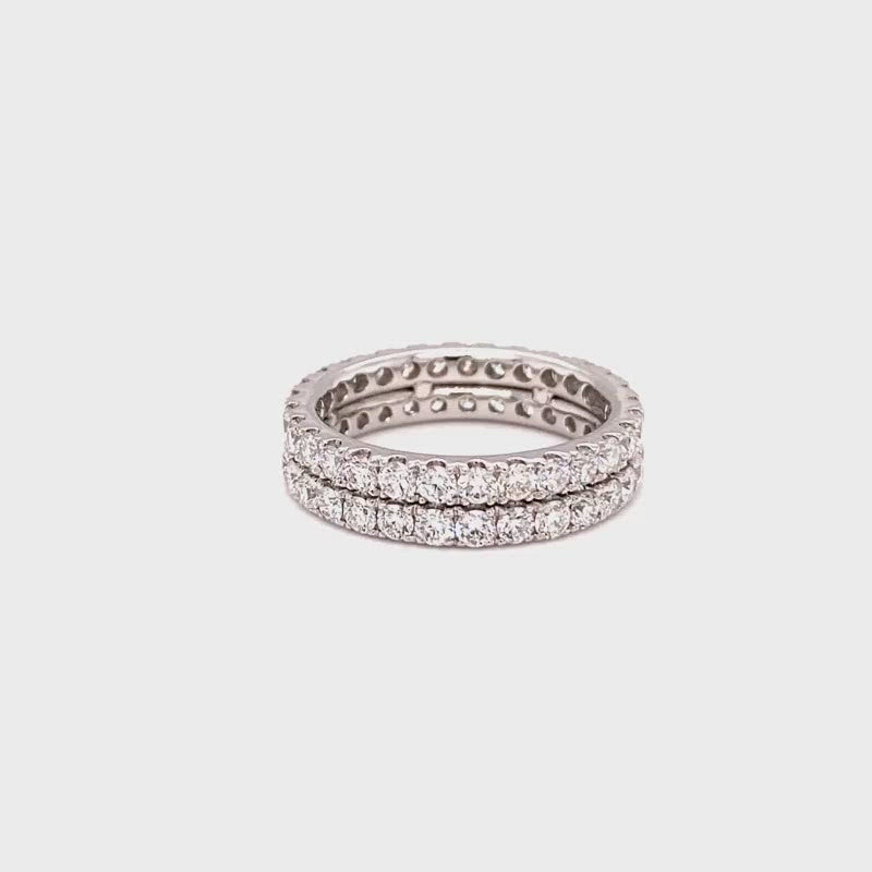 Vanessa Band Ring with diamonds